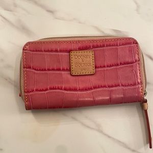 Dooney & Bourke credit card pouch